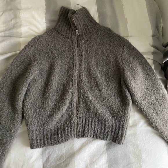 Aritzia Wilfred Free Zip Up size Small - Picture 1 of 4